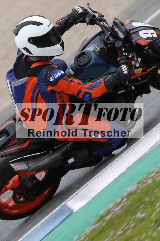 /02 28.-31.01.2025 Moto Center Thun Jerez/blau-blue/96